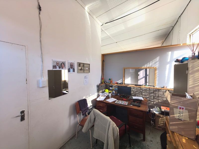 Positive Cash Flow Day One! Secure Dual-Tenant Commercial Property For Sale in Kimberley Central - Photo 6