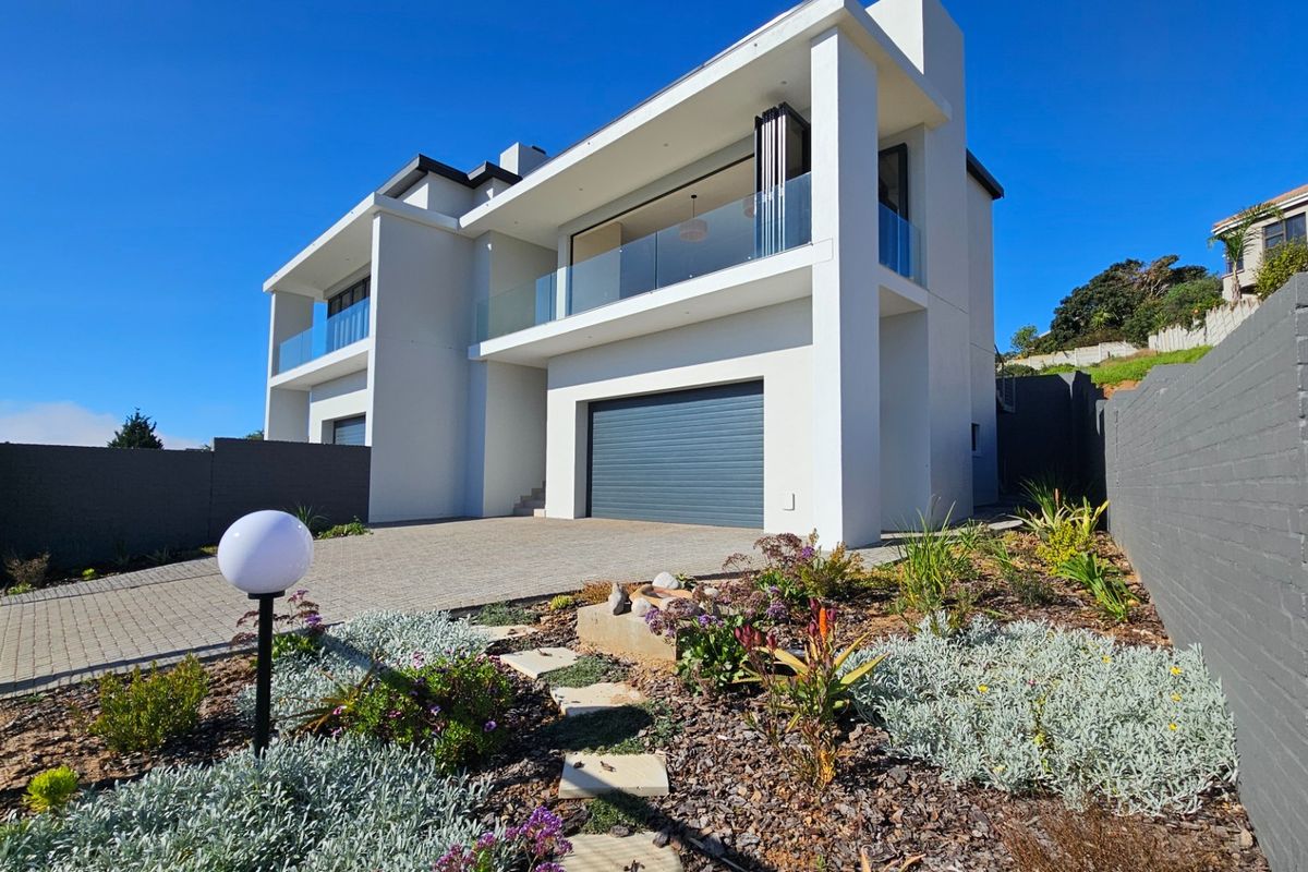 House For Sale in Hartenbos Heuwels, Hartenbos - Photo 2