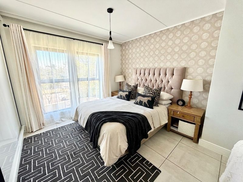 Signature Sophisticated  3 Bed - 2 Bath Apartment For Sale in The Polofields, Waterfall, Midrand - Photo 1