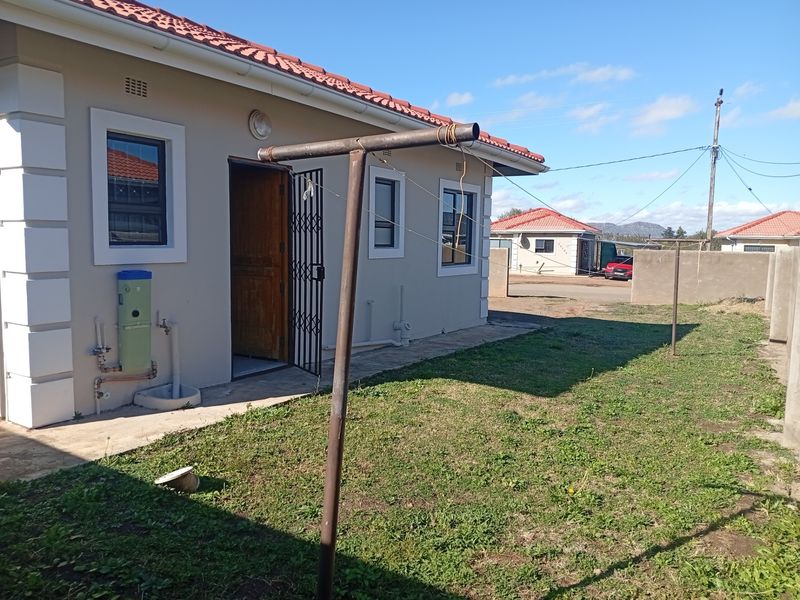 2 Bedroom Home on a Spacious Corner Plot with Expansion Potential - Photo 2
