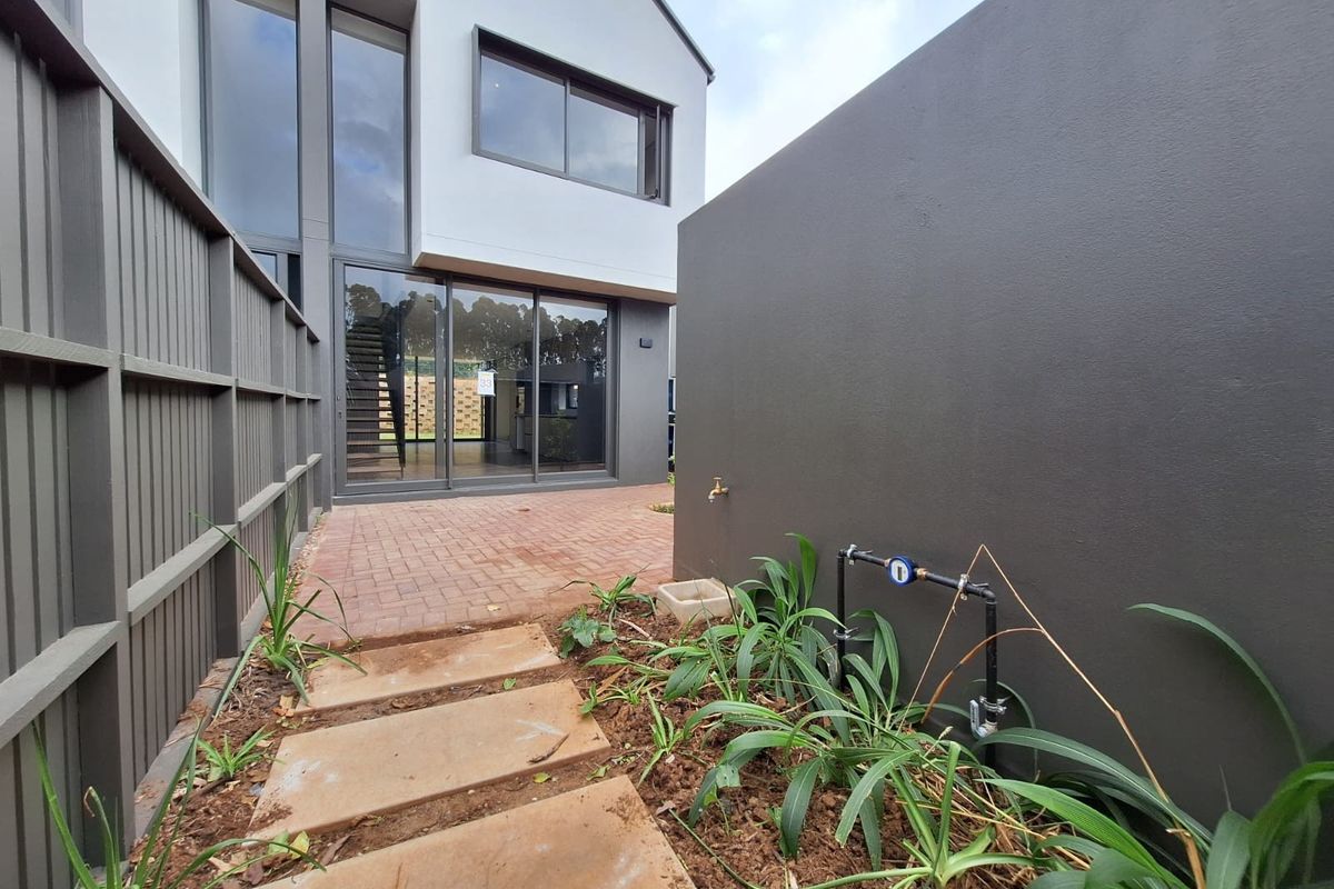 Brand New 2Bed 2Bath Townhouse in The Woods 2, Elaleni Coastal Forest Estate - Photo 4
