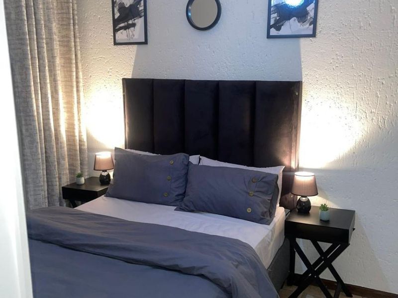 One-Bedroom Fully Furnished Apartment Available for Rent - Photo 5
