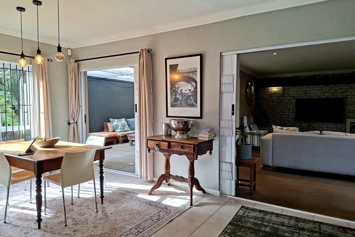 Modern Entertainer’s Home with Garage and Extra Parking - Photo 2