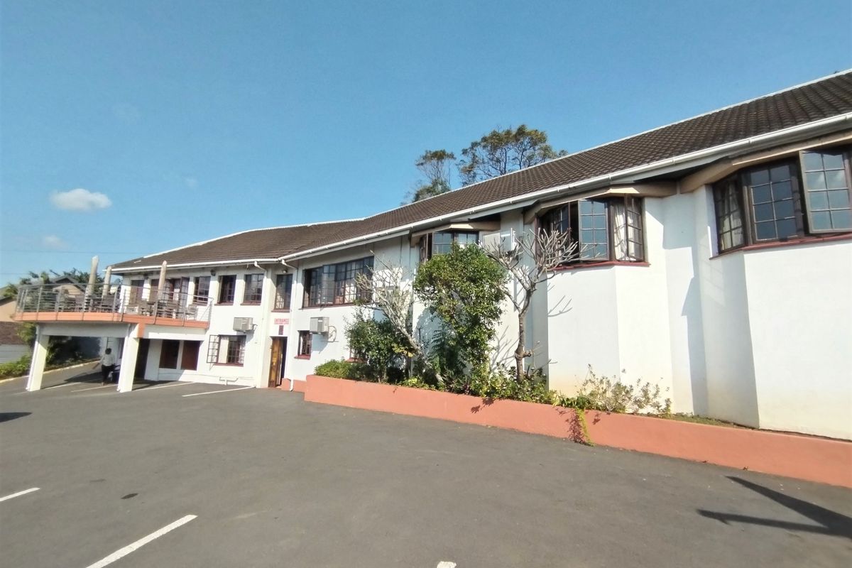 Lodge For Sale in Empangeni Central, Empangeni, KwaZulu Natal - Photo 2