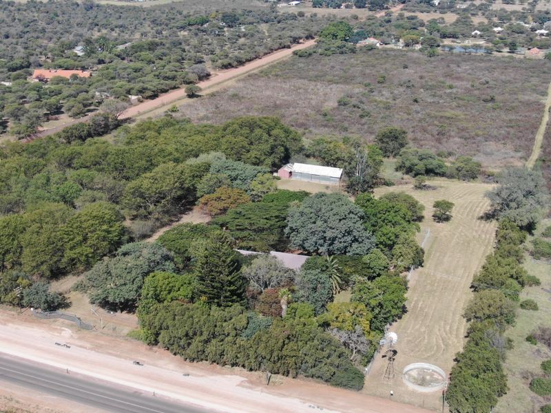 Spacious 8.5 Hectare Smallholding - Just 3km from Bela Bela, Limpopo - Photo 2