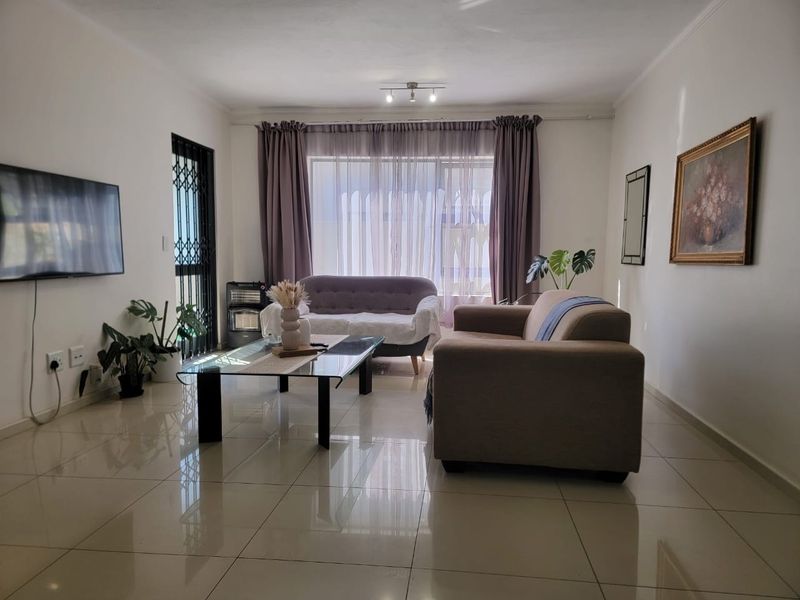 Apartment To Rent in Gateway Village in Gateway Manor, Hartbeespoort, North West - Photo 7