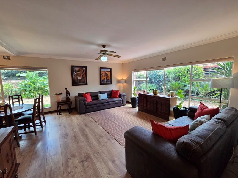 5 Bedroom home with Solar near Springvale Primary School - Photo 2