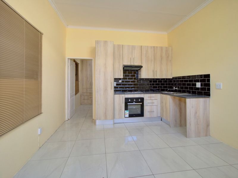 House For Sale in Florida, Roodepoort - Photo 6