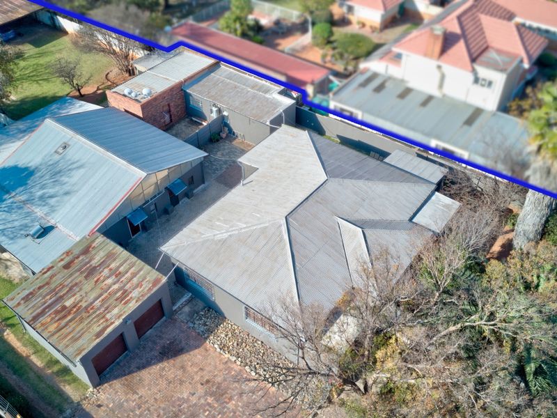 House For Sale in Florida, Roodepoort - Photo 3