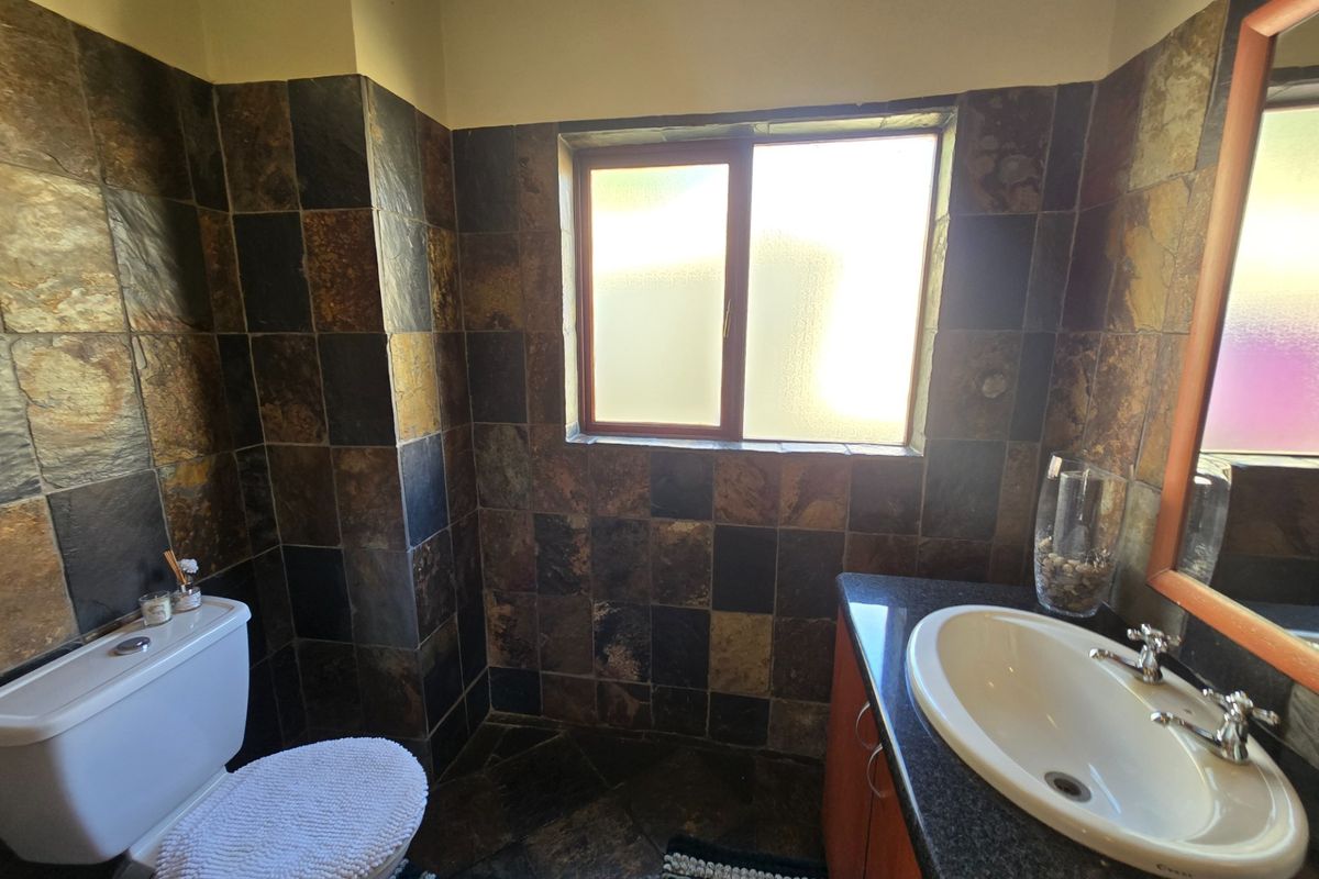 3 Bedroom Townhouse To Rent in Montana Park - Photo 5