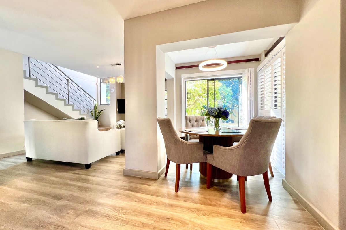 Upmarket 3 Bed Furnished Townhouse to Rent in Wendywood! - Photo 4
