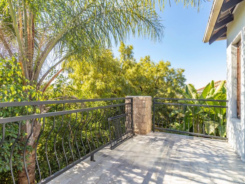 Warm, Spacious Family Living in a Secure Northgate Estate - Photo 5