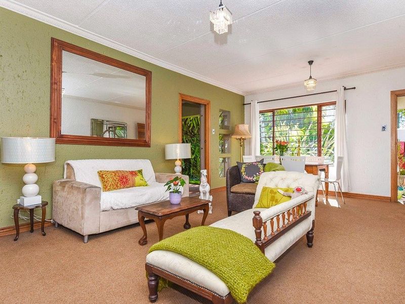 Immaculate Lock-Up-and-Go Sectional Title Apartment - Ideal Addition to Your Investment Portfolio - Photo 7