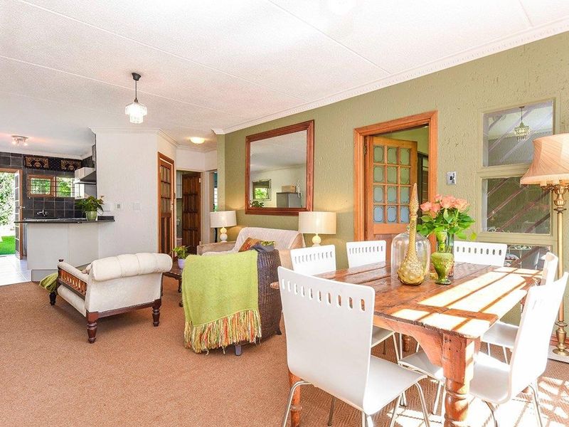 Immaculate Lock-Up-and-Go Sectional Title Apartment - Ideal Addition to Your Investment Portfolio - Photo 5