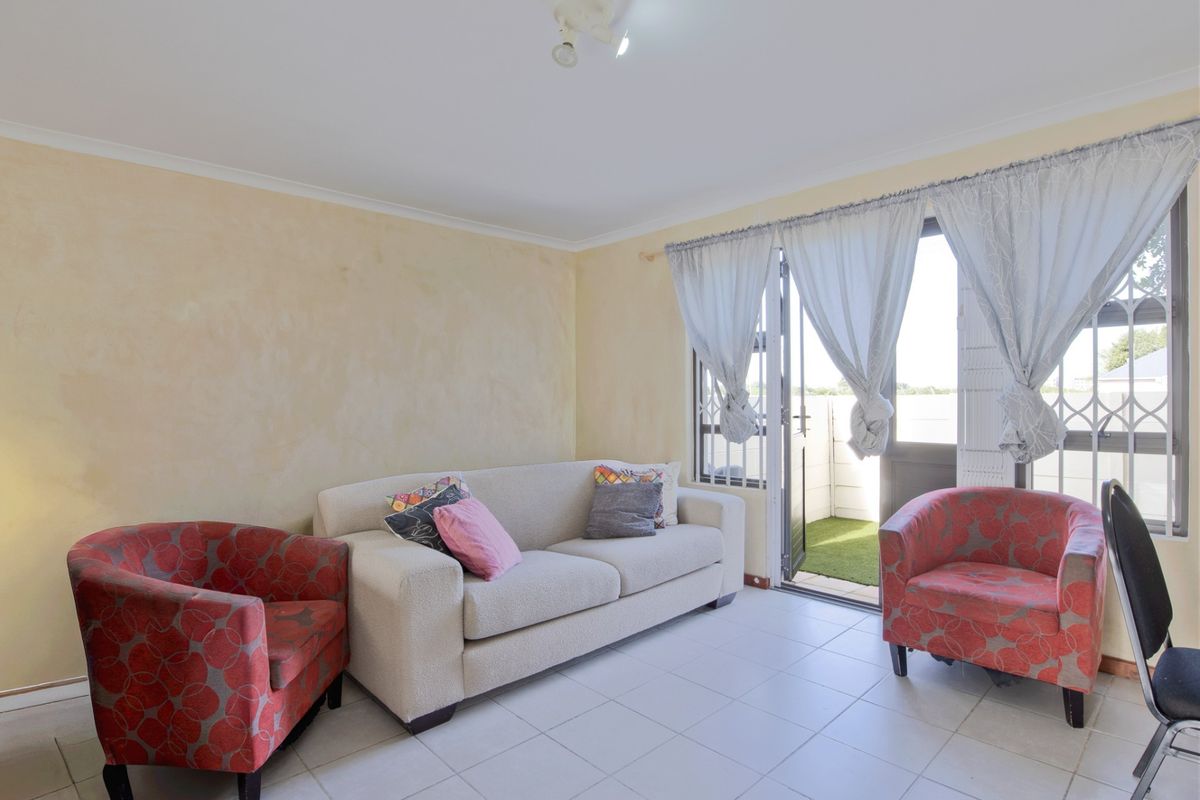 Charming Duplex in the Heart of Blouberg Sands - Photo 5
