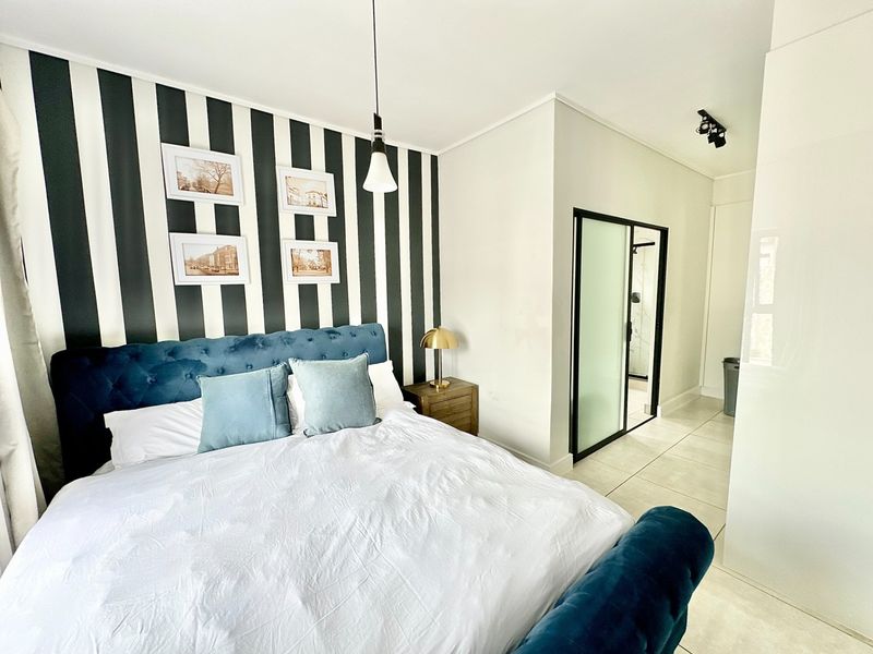 Elegant Fully Furnished Signature Penthouse To Rent in The Polofields, Waterfall, Midrand - Photo 10