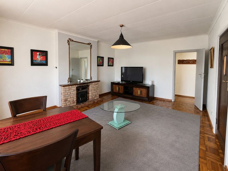 5-Minute Walk to Fish Hoek Beach - Fully Furnished 1 bedroom apartment - Photo 7