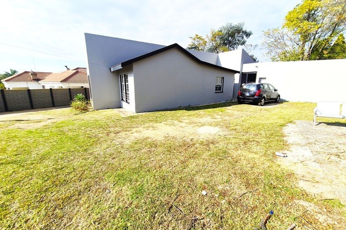 House For Sale in Bloubosrand, Randburg - Photo 5