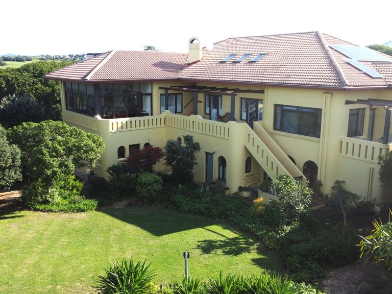 Seven Bedroom House in West Beach Port Alfred - Photo 5