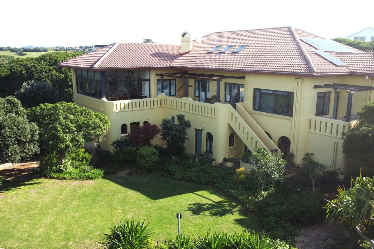 Seven Bedroom House in West Beach Port Alfred - Photo 5