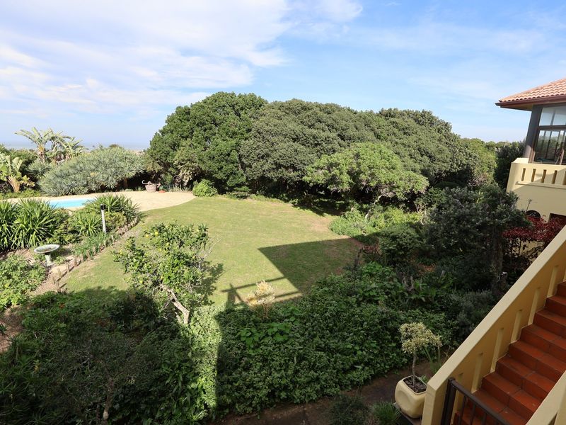 Seven Bedroom House in West Beach Port Alfred - Photo 6