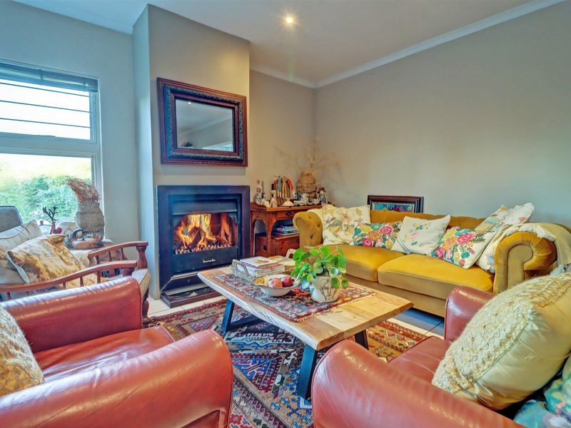 3 BEDROOM HOUSE WITH A VIEW For Sale in Waterkloof Ridge, Pretoria - Photo 5