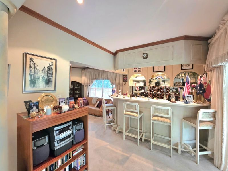 Charming Family Home In Lovely Surrounds With Versatile Income Producing Cottage - Photo 9