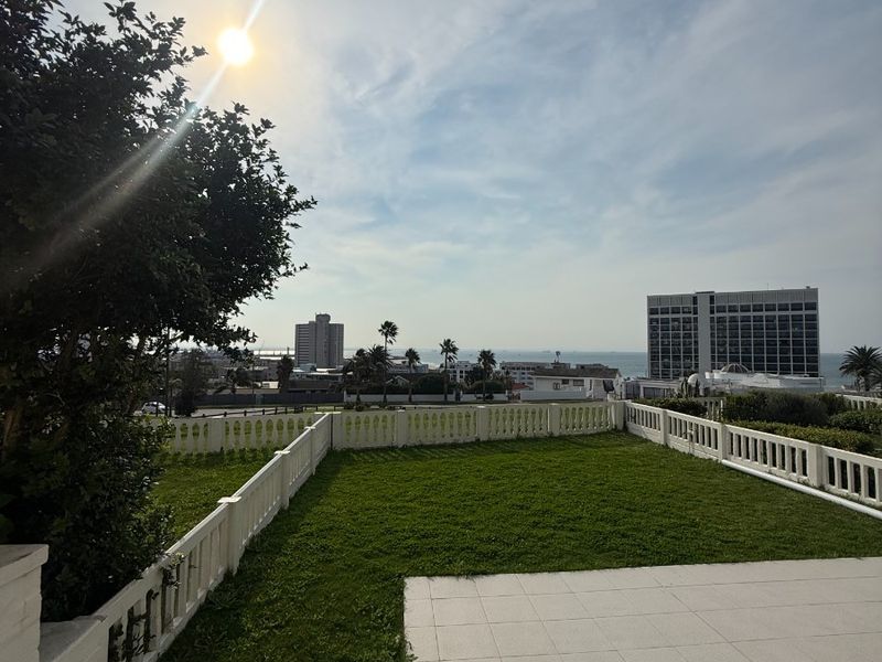 🌊 Wake Up to Ocean Views Every Day in a fully furnished duplex in Humewood 🌊 - Photo 4