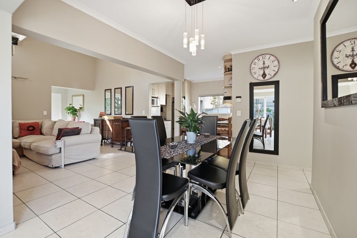 Family Home in a Prime Parklands Location - Photo 2