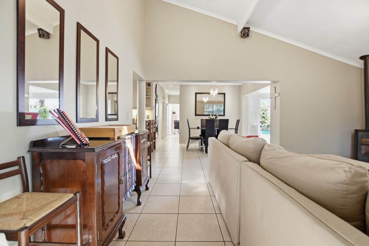 Family Home in a Prime Parklands Location - Photo 3