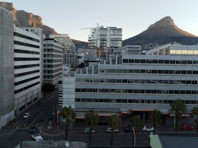 Fully furnished studio in The Carrington, Loop Street - Photo 3