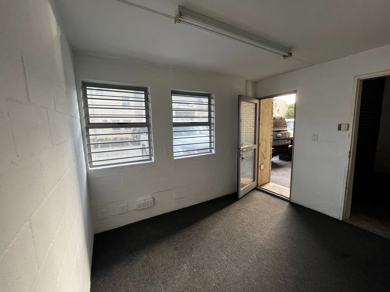 153m2 Warehouse TO LET | Icon Business Park | Brackenfell - Photo 2