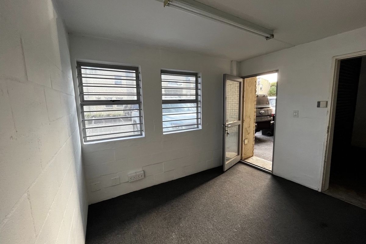 153m2 Warehouse TO LET | Icon Business Park | Brackenfell - Photo 2