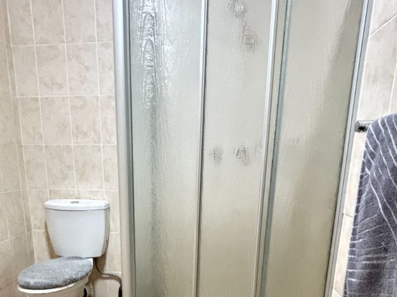Townhouse To Rent in Vaalpark, Sasolburg - Photo 8