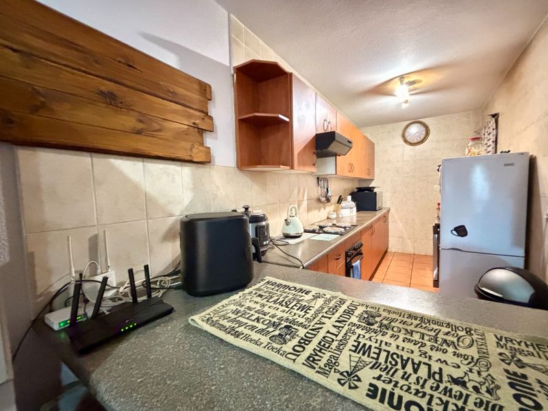 Townhouse To Rent in Vaalpark, Sasolburg - Photo 4