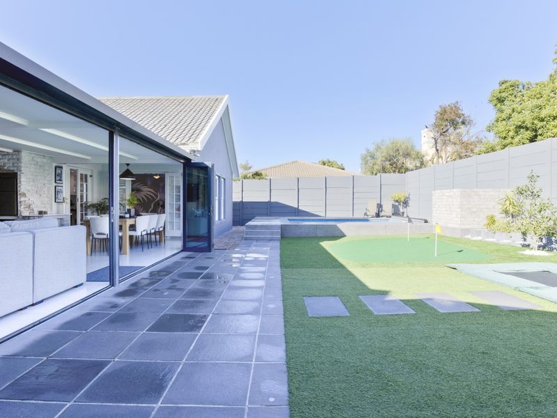 Spacious Coastal Living Just Minutes from the Beach - Photo 3
