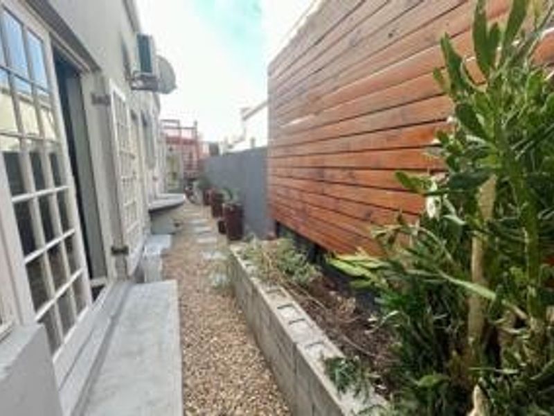 Woodstock Investment Opportunity | Guest House with Massive Potential | Highly Negotiable - Photo 6