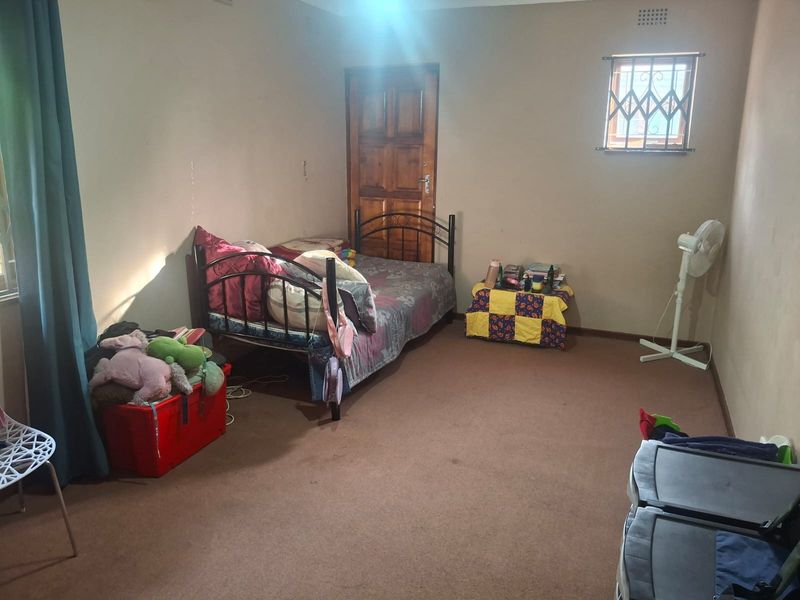 3 bedroom with Domestic room house For Sale in Cato Manor, Durban, KwaZulu Natal - Photo 9