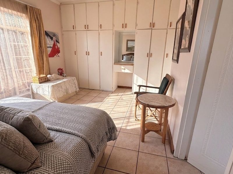 3 Bedroom Townhouse for Sale in Ermelo (CBD) - Photo 8