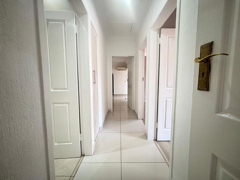 This Lifestyle Four Bedroom With A Swimming Pool Is For Sale In Erasmia - Photo 10