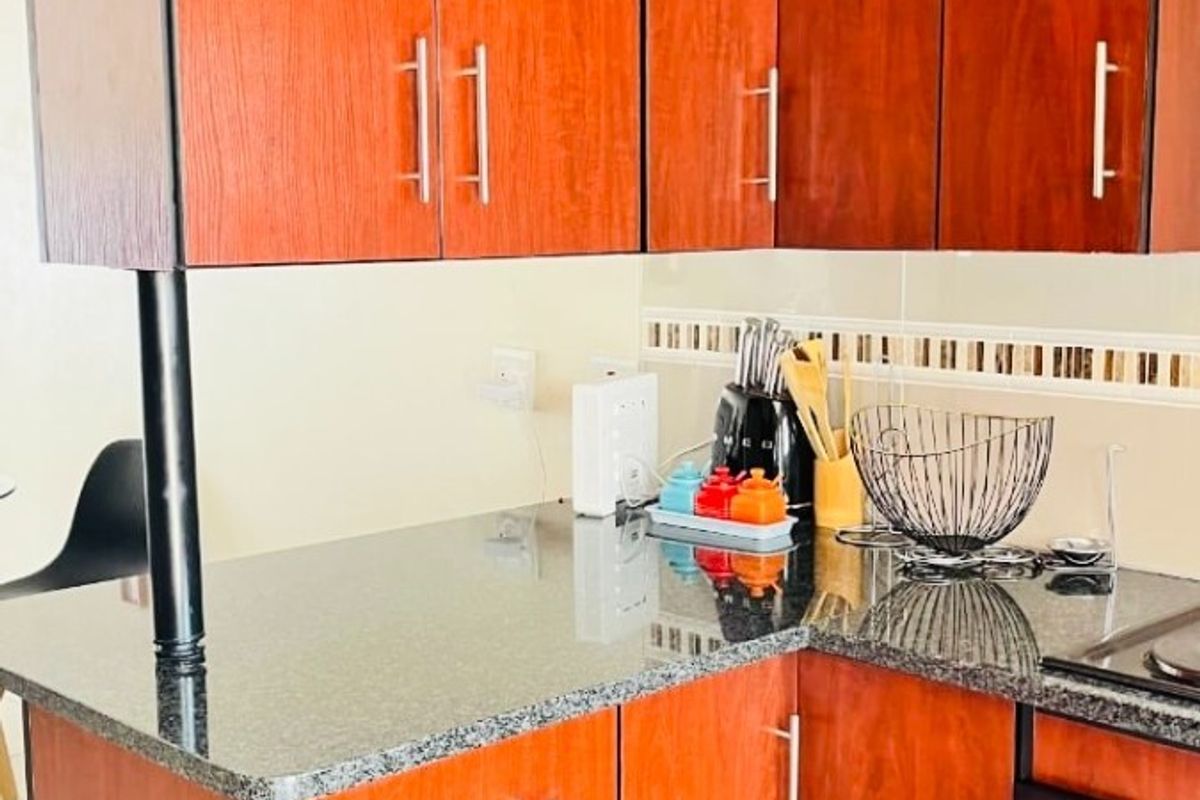 3 Bedroom House For Sale in Magaliesberg Country Estate, Amandasig, Akasia - Photo 3