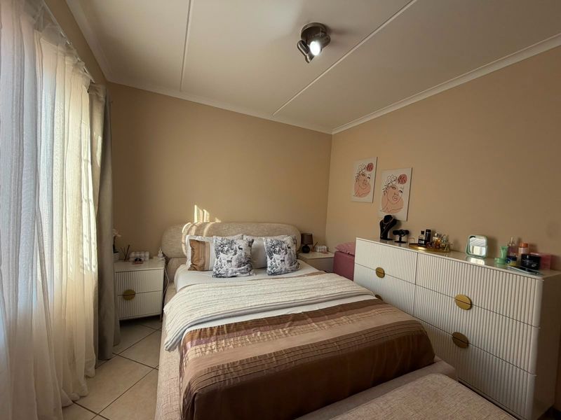 Beautiful Ground Floor Apartment For Sale in Sagewood - Photo 8