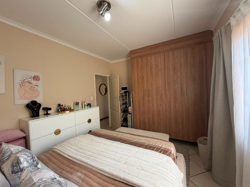 Beautiful Ground Floor Apartment For Sale in Sagewood - Photo 9
