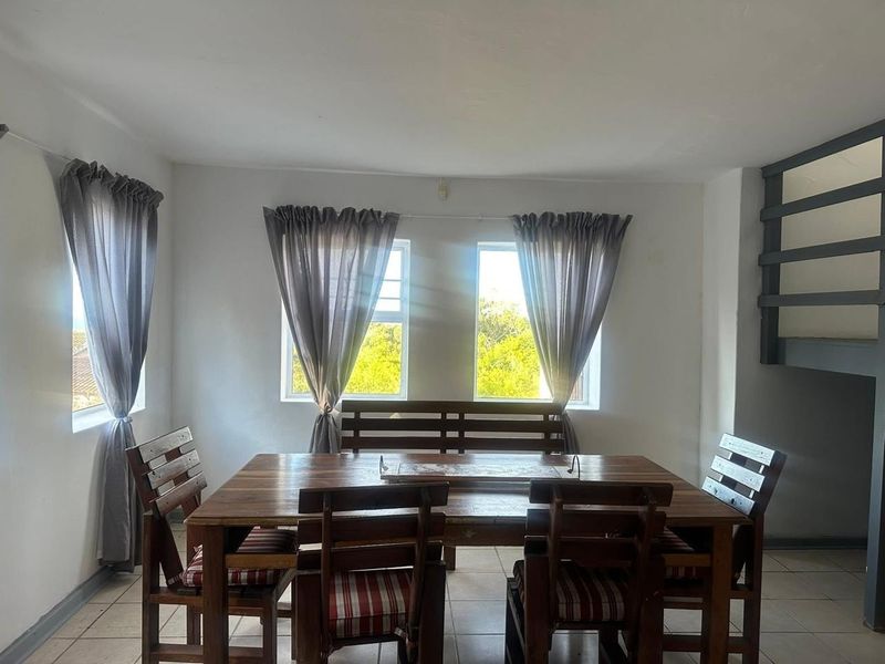 4 bedrooms of which 2 are ensuite - Photo 4