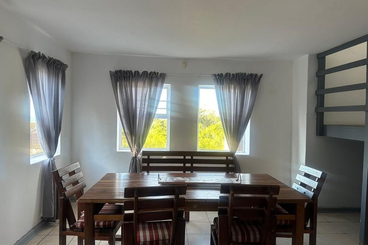 4 bedrooms of which 2 are ensuite - Photo 4