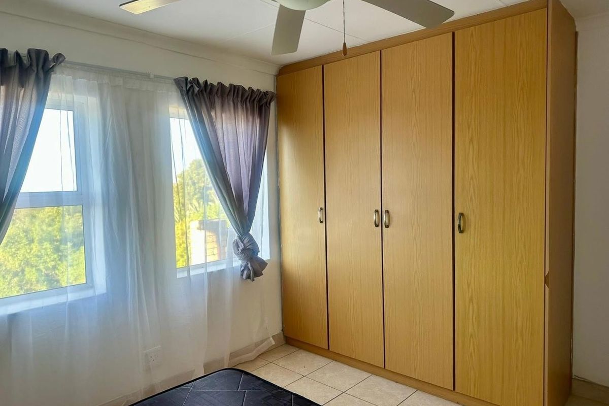 4 bedrooms of which 2 are ensuite - Photo 5
