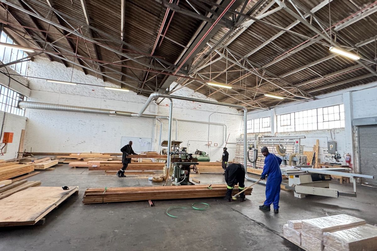 Prime  Located 2,900m2  Industrial Warehouse With Yard To Let in Epping Industrial, Cape Town - Photo 5