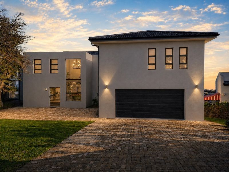 The newest showstopper in Dana Bay - Photo 1