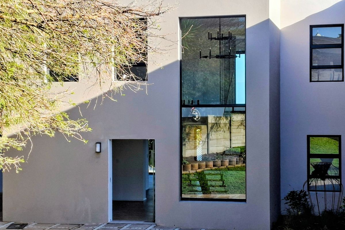 The newest showstopper in Dana Bay - Photo 4