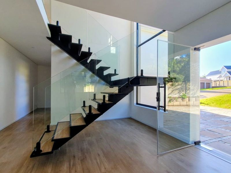 The newest showstopper in Dana Bay - Photo 8